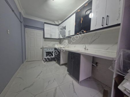 Fatih Ulubatlı Hasan Mahallesinde Site İçerisinde Full Yapılı Satılık 3+1 Daire