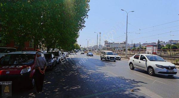 Safir Bakırköy'den Merter Tramvay Yolu Üstü Bozkır Han Çatı Katı