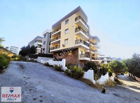 İzmir Karabağlar Ali Fuat Cebesoy Mah. Kiralık 3+1 Daire