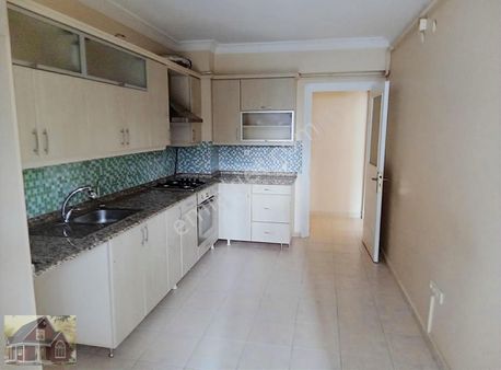 İzmir Karşıyaka Atakent'te 3+1 D. Gazlı Kiralık Daire
