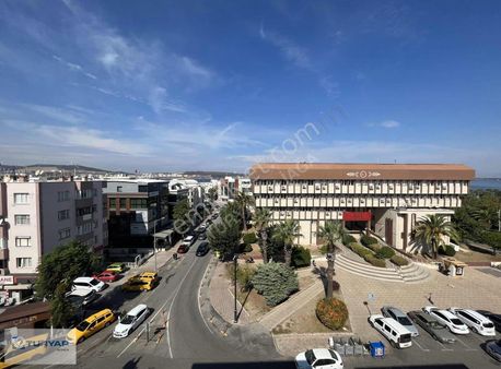 Hükümet Konağı Karşısı Deniz Manzaralı Satılık 3+1 Daire