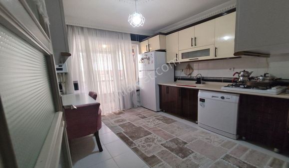 Kanuni Yüksek Giriş Konumunda Asansörlü Altı Daire Masrafsız