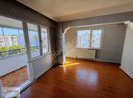 Ulaşoğlu Sitesinde Geniş 3+1 Kiralık Daire