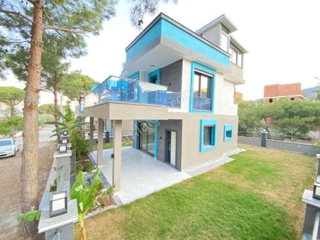 Doğanbey De Tek Müstakil Full Deniz Satılık 3+1 Villa