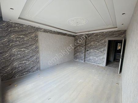 Metyap Konuttan E.gazi Mah.de 2,5+1 Satılık Daire