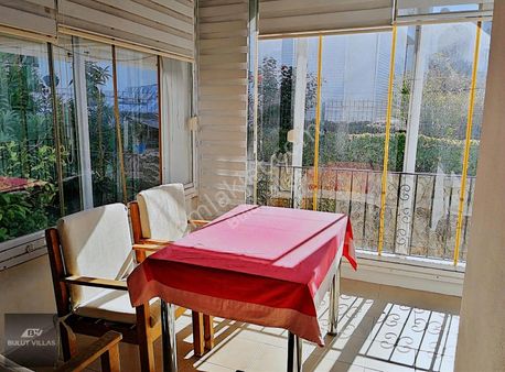 * Bodrum Turgutreis Yalı Da Denize,plaja Çok Yakın 2+1 Daire *