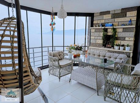Bursa Gemlik Kumlada Full Deniz Manzaralı Eşyalı Satılık Daire