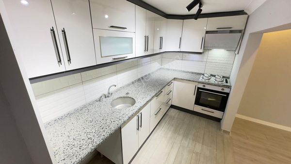 Yetki Cantandan Altınkumda 2+1 Müstakil Bahçeli Balkon Denize 100mt