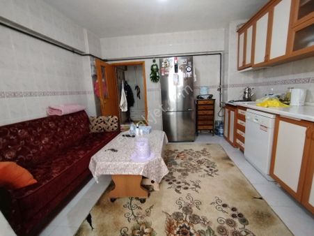 Duru Emlak'tan Otobüs Son Durağı Yakını Y.giriş Geniş 3+1 Satılık Daire