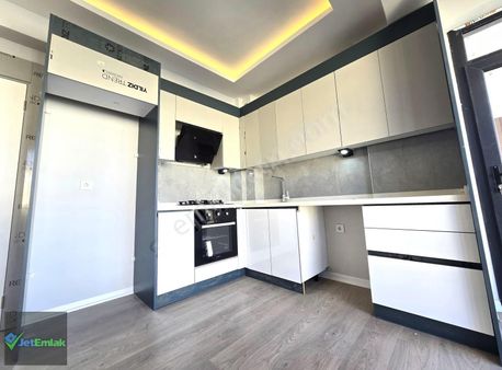 Jet'ten Altınkumda Denize 50 Metre Ebeveyn Banyolu Sıfır 2+1