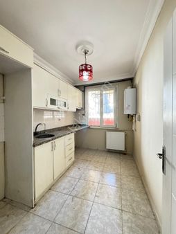 Esenyurt Merkezi Konumda 2+1 Yatırımlık Fırsat Daire