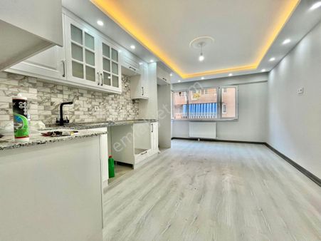 Manisa Şehzadeler Ege Mah. Full Lüks Asansörlü 3+1 Arakat Cadde Üstü