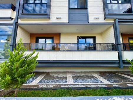 Berkay Demirel'den Altınkumda Geniş Balkon Ön Cephe 1+1 Daire