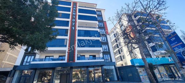 Doğukent De Ana Caddeye Sıfır