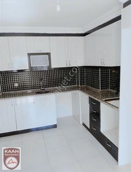 Yenişafakta Lavanta Bahçesi Yakınında 130 M²satılık 3+1 Arakat