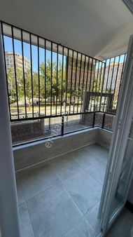 Yavuz Emlak Tan Satılık Giriskat Karaköprü Karşıyaka Mah 3 Oda