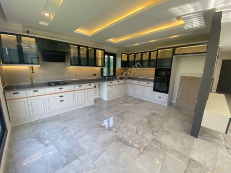 İz'den Sarıçam'da 5+1 Satılık Emsalsiz Lüx Villa