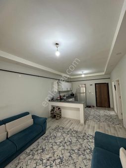 Sürer Emlak`tan Satılık Ful Eşyalı 1+1 Daire`mizd Kiracı Olmakta