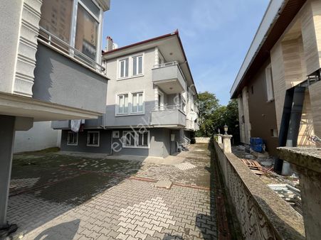 Tekeler Köseoğlu Mevkiinde 130 M2 Artı Kapalı Garajlı Çatı Dublex Kiralık