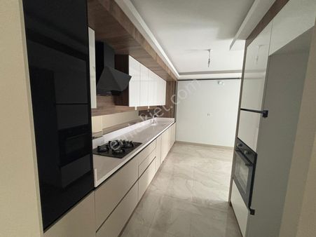 Dnc İldenizde Fevzi Çakmakda Katta Geniş Ferah Masrafsız 3+1