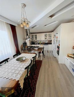 Mezitli Akdeniz Mah. 210m2 Site İçerisinde Satılık 4+1 Daire