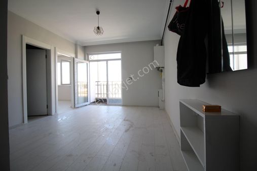 Aksaray Hacılar Harmanında 1+1 Eşyasız Güney Cephe Kiralık Sıfır Daire