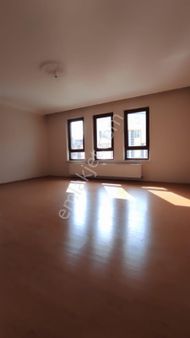 Osmangazi Mah*merkez De*geniş*yapılı*katta*3+1*kiralık*daire*