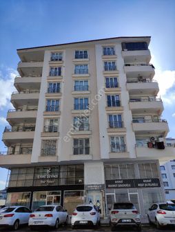 Fix Emlak'tan Yenibeşevler'de Kiralık 2+1 Daire