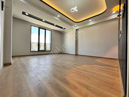 Az-er Yapıdan Yunus Emre Mah.'de Ara Kat Satılık 2+1 Lux Daire!