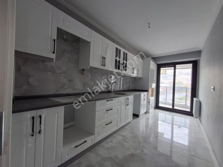 Çiğli İnönü Mahallesinde Satılık 2+1 Daire