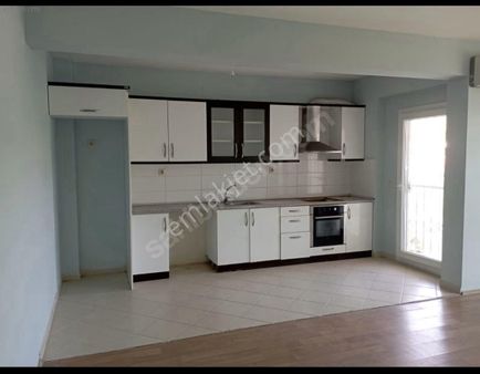 Ege Mahallesi'nde Site İçerisinde 3+1 Havuzlu Satılık Daire