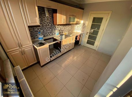 Atatürk Devlet Hastanesine Yürüme Mesafesinde Kiralık 3+1 Daire