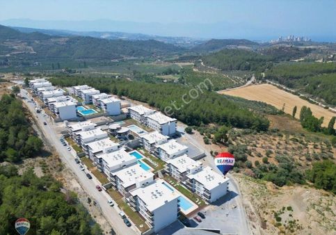 Kuşadası Eşin Vadi Sitesi’nde Satılık 1+1 Daire