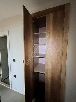 Belediye Civarı Lüks Havuzlu Site İçerisinde Satılık 3+1 Daire