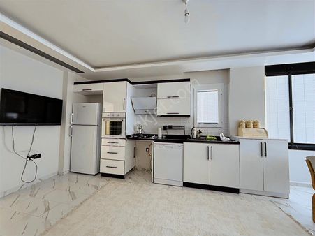 Atü Yanında 1+1 Sıfır Eşyalı Lüks Geniş Kiralık Daire