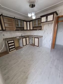 Bilge Emlaktan Yeşil Evlerde Satılık 3+1 Daire