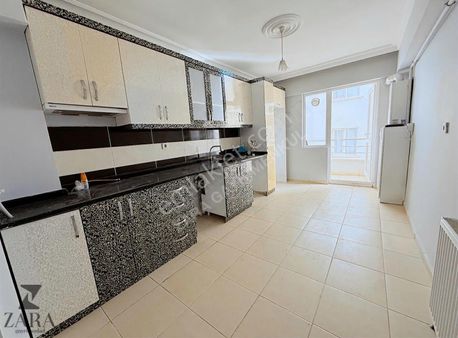 ▄tek Yetkili Zara'dan▄ N.ertaş Cad.yakını 3+1 Asansörlü/iskanlı