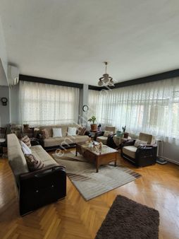 Fatih Cami'ne Yürüme Mesafesinde Satılık Daire