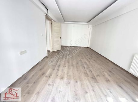 Göral Emlaktan Muradiye Merkezi Konumda 3+1 Aileye Kiralık