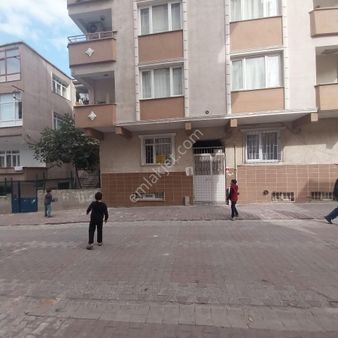 Acil Satılık Ulu Cami Sokağında 3+