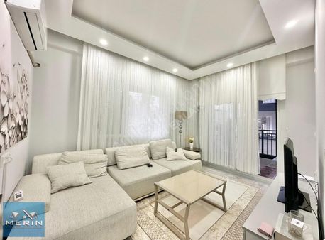 Fevzi Çakmak'da Havuzlu Lüx Sitede Satılık 2+1 Geniş Daire !