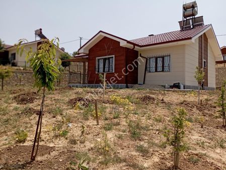 Hankendi Sarılı Köyünde Satlık 800 M2 Bahçeli Ev