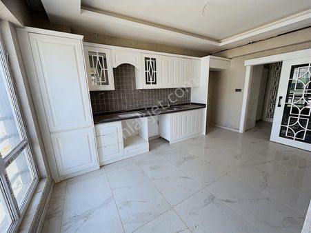 Delen Gayrimenkul'den Belkız'da Park Manzaralı Satılık 3+1 Daire