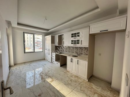 Delen Gayrimenkul'den Belkız Trafik Parkı Civarı 2+1 Giriş