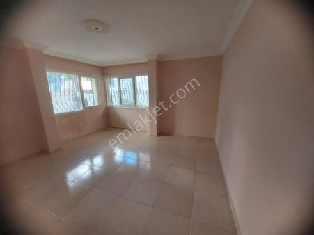 Buca Çamlık Mahde 2+0 70m2 Düz Giriş Klasik Daire