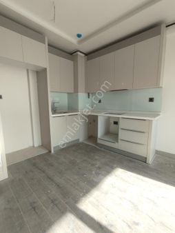 Tece Deniz Mah.de Havuzlu Deniz Manz.lı 1+1 Site İçi Sat. Daire