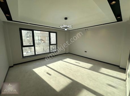 Özel Garajlı Karanfiller Bölgesinde 100 M² 2+1 Sıfır Daireler