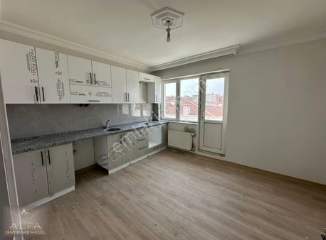Özel Garajlı Gaffar Okan Cd. Yakınında 300 M² Çift Daire