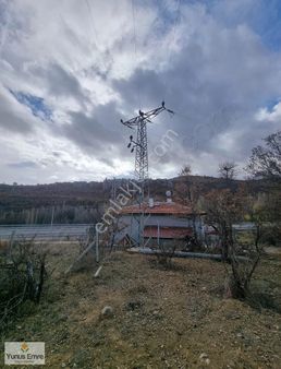 Erenkaya'da Antalya Yolu Üzeri Satılık 550 M² Bahçe