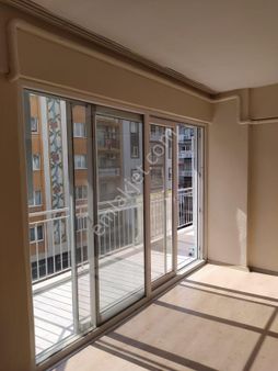 Batı Gazi Bulvarında Satılık Daire